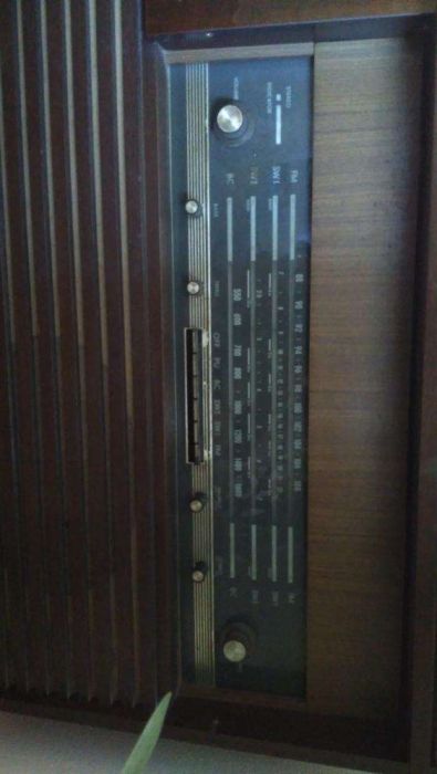 Radio- giradiscos Loewe Opta