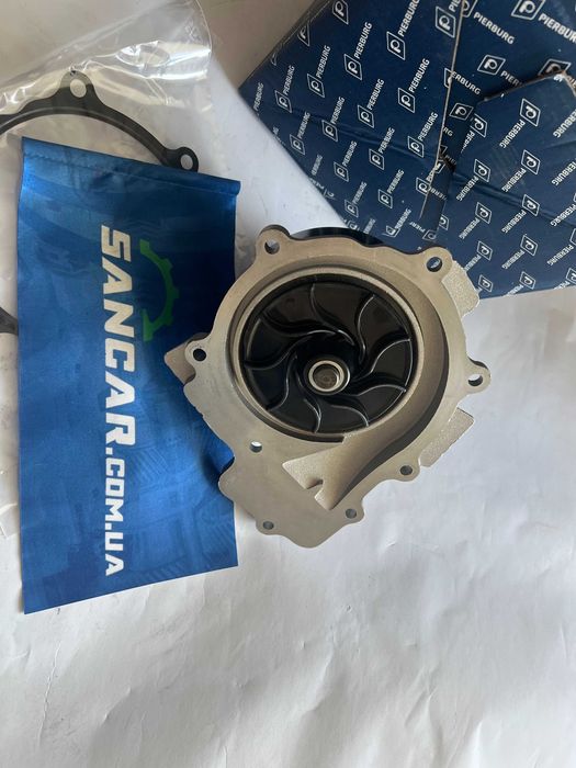 Водяна помпа Mercedes Sprinter W906 W910 316 319 313 насос OM651