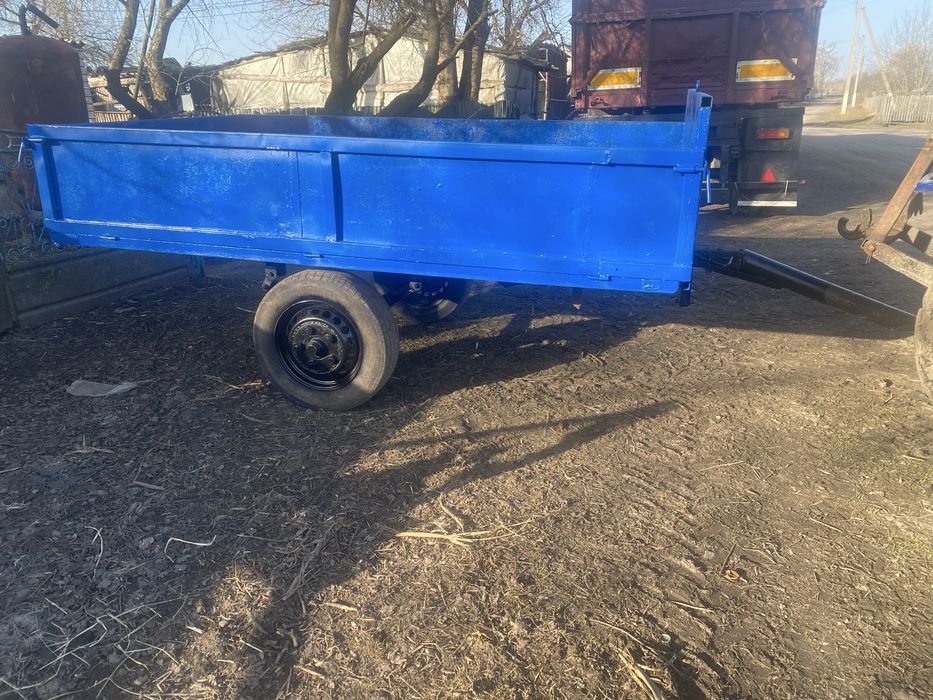 Продам прицеп самосвальний