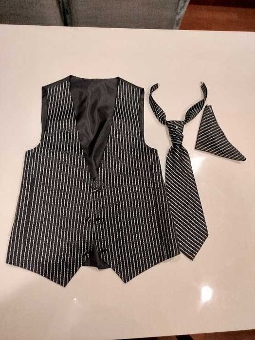 Colete gravata e lenço de Cerimónia