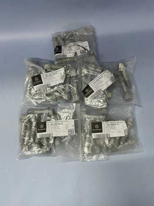 Болти болт колісний колесний спрінтер sprinter w906 907 crafter крафте