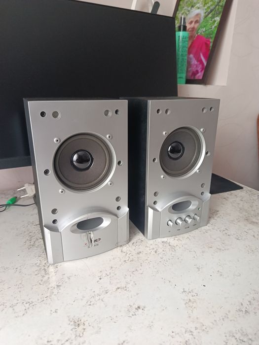 Колонки мультимедиа Sven SPS-606.