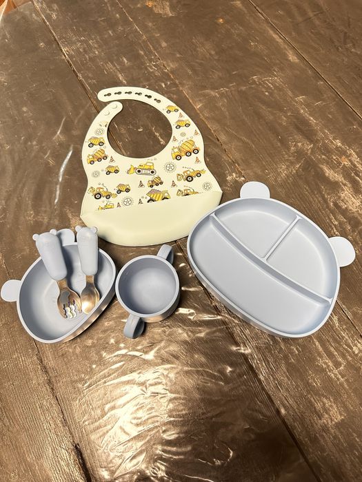 Детский силиконовый набор посуды