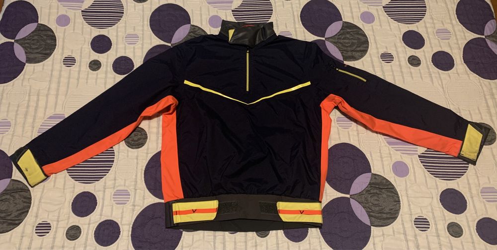 Equipamento para praticar vela