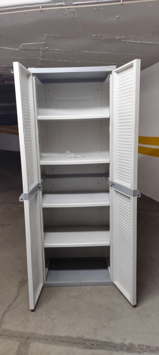 Armário de resina exterior keter