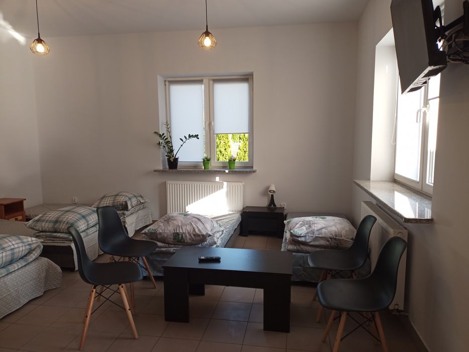 Kwatery pracownicze, mieszkanie, pokój z łazienką, kuchnia, parking