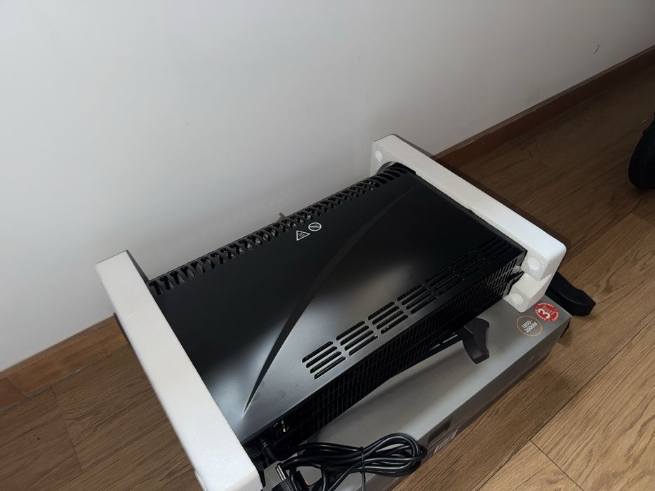 Aquecedor de Convecção Tronic 1800–2000W