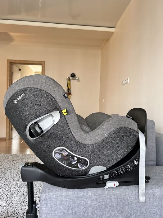 База+крісло Автокрісло Cybex Sirona Z iSize Soho Grey + Base Z2