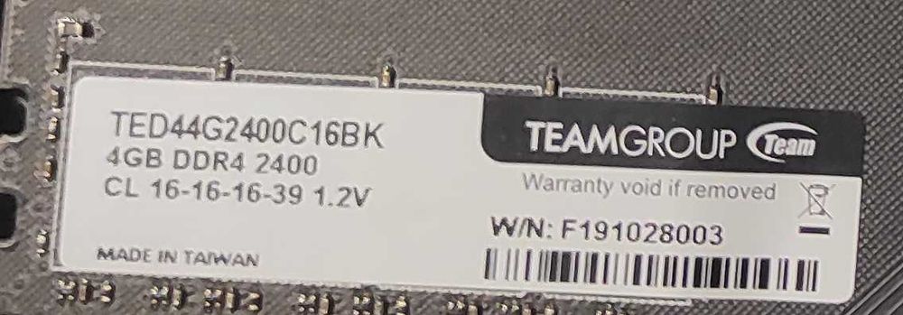 Оперативна памʼять ddr3
Оперативна памʼять TeamGroup DDR 400  4Gb