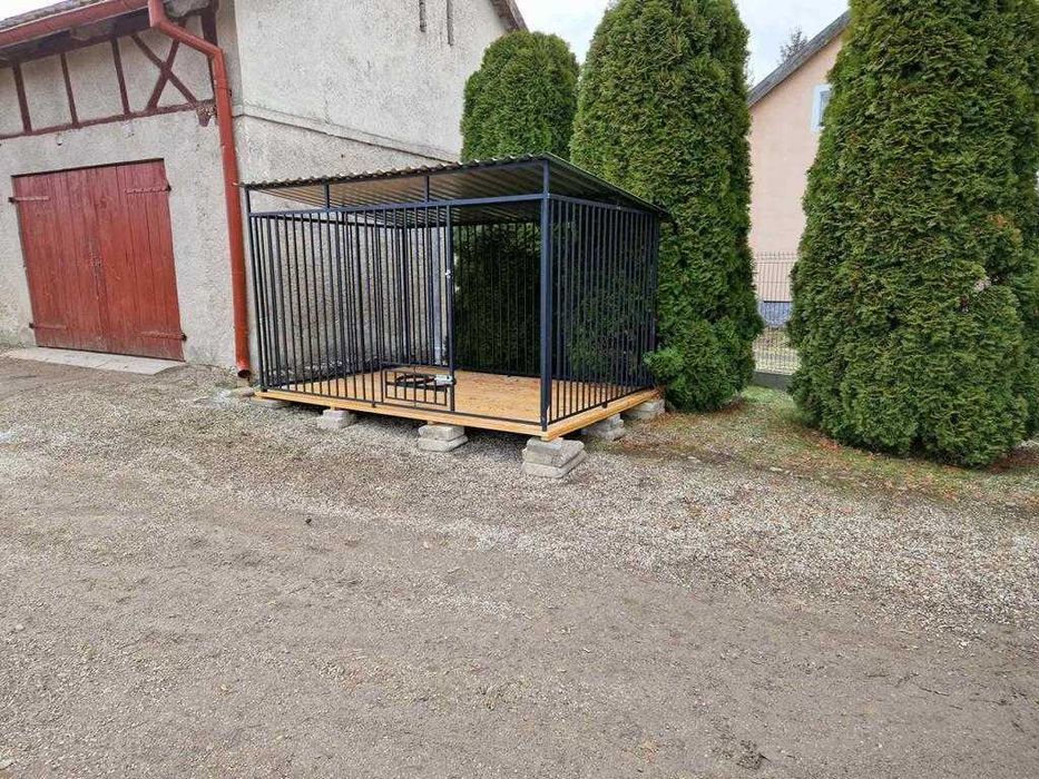 Kojce dla psów na dwór – indywidualne podejście do klienta transport montaż gratis