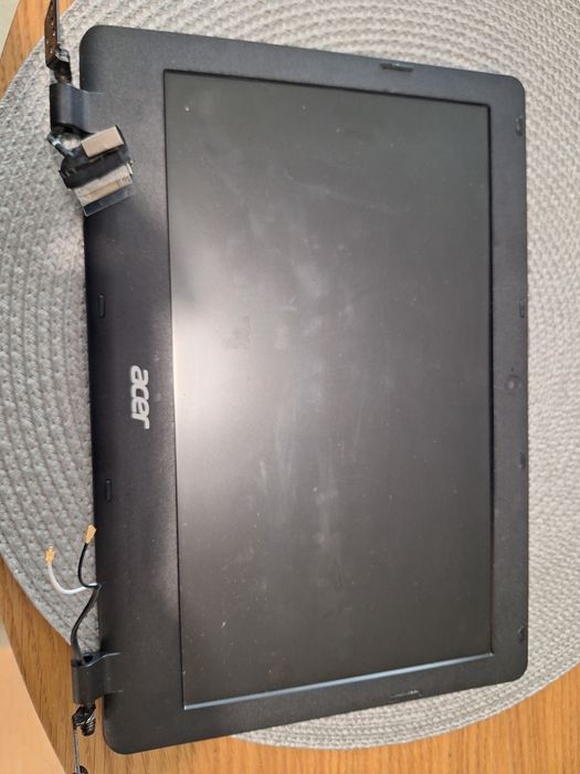 Matryca z ramką i zawiasami Acer Aspire ES1-111