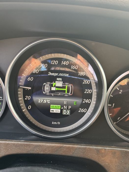 Mercedes bens E300 híbrido