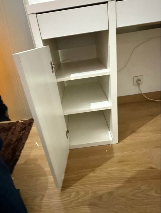Secretária e Cadeira IKEA