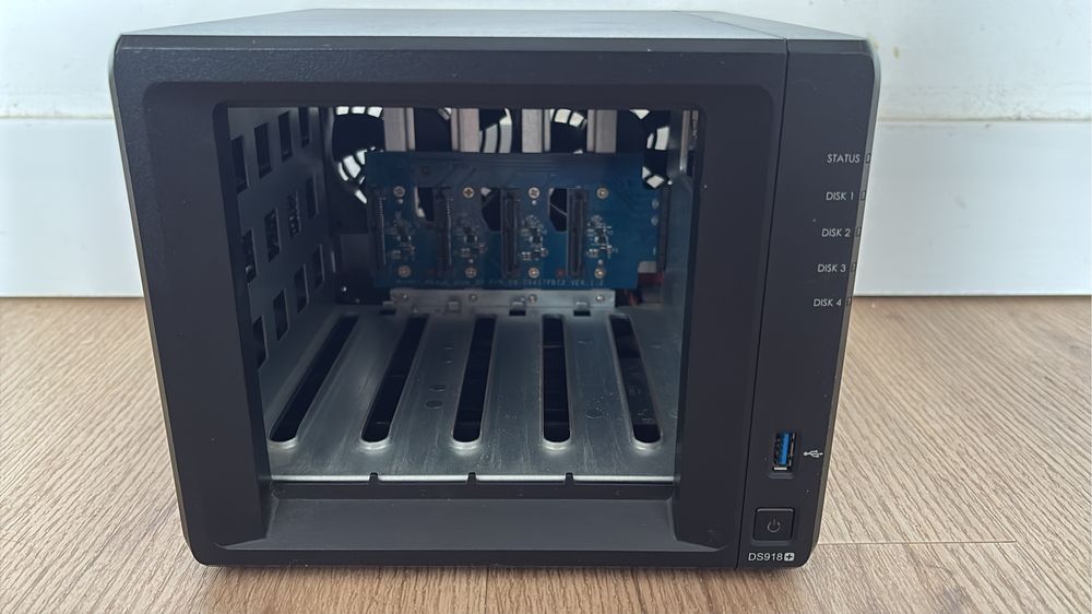 NAS Synology DS 918+ com 16GB de RAM