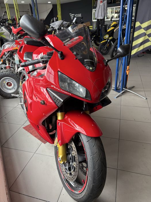 Honda cbr600rr como nova