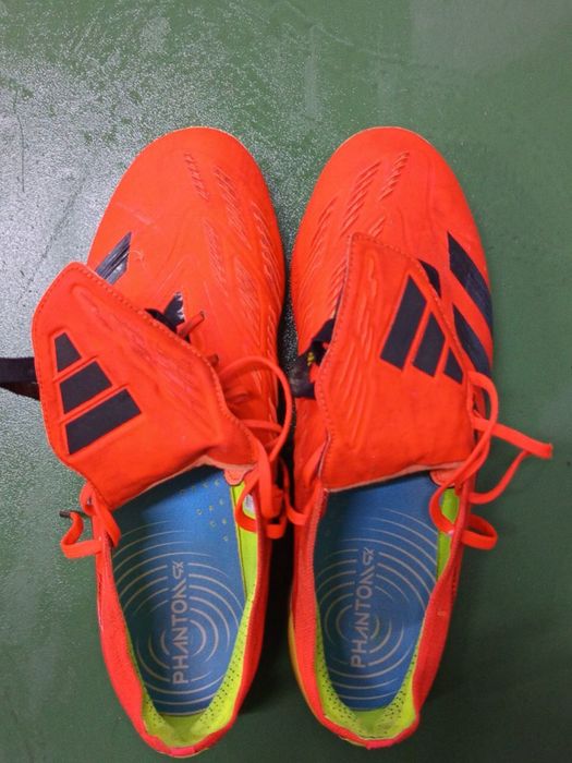Продам бутсы Adidas Predator