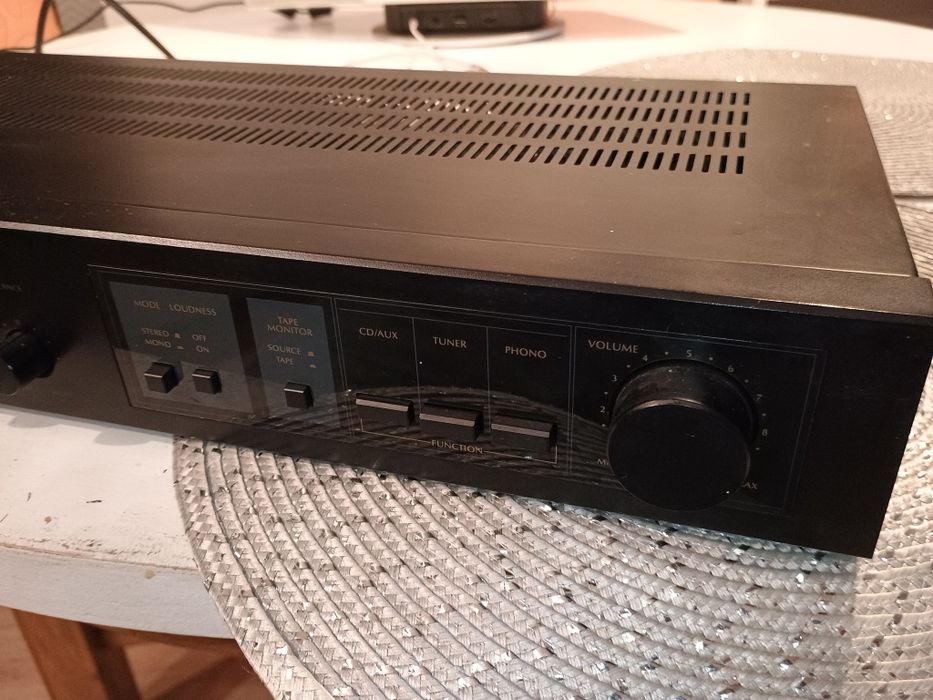 Wzmacniacz stereo UHER VG815