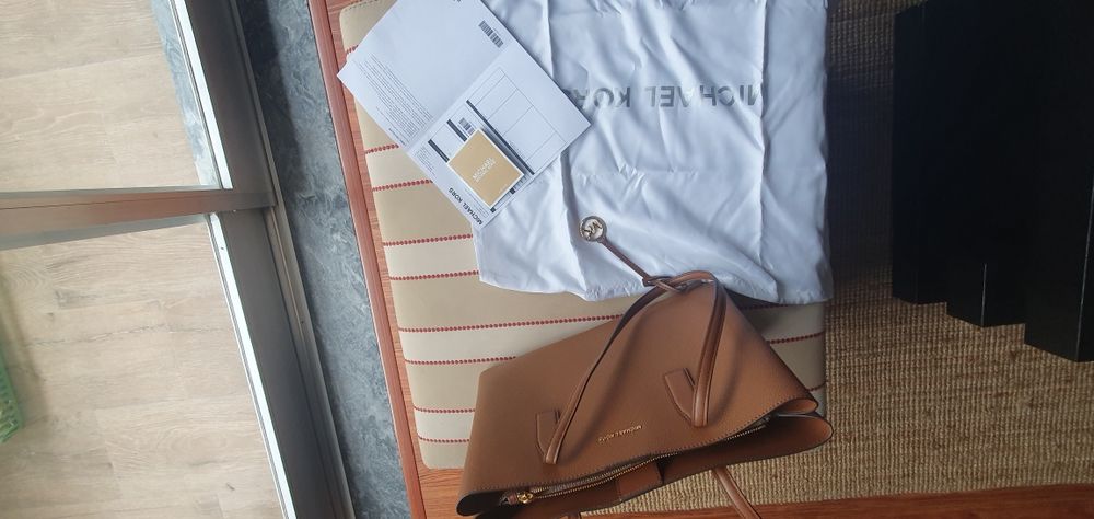 Vendo carteira Michael Kors