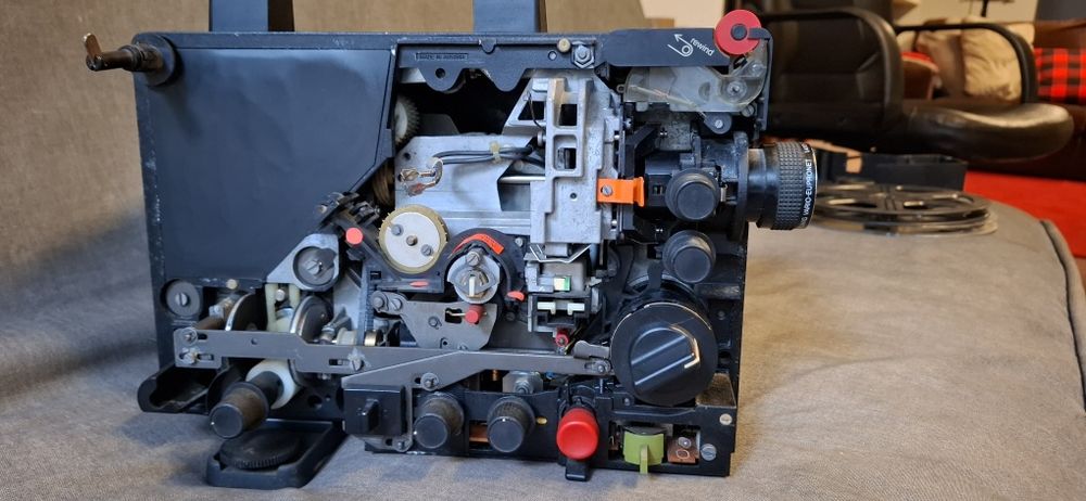 Projector Eumig 909 automix super 8 s8 super 8mm