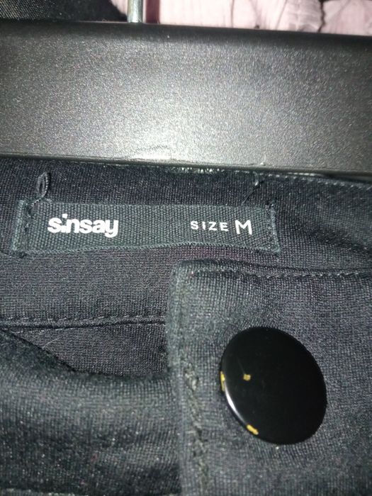 stylowe czarne z przeszyciami