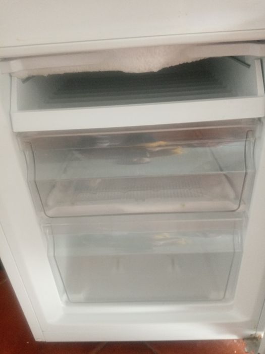 Frigorífico kunft 175L  180€