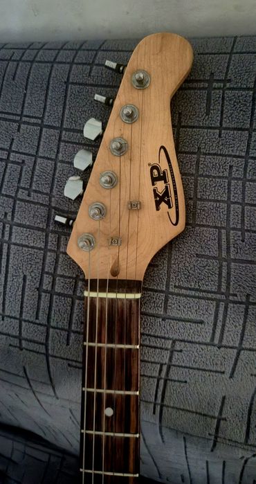 Guitarra eléctrica xp