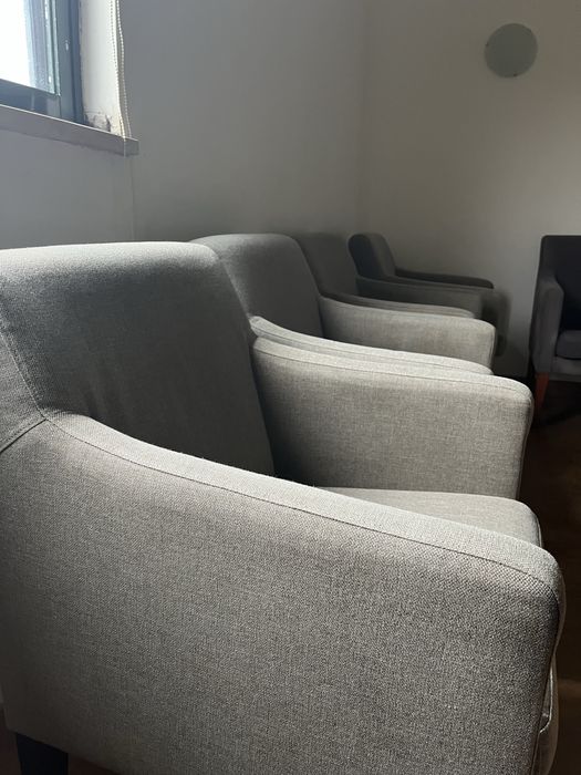 Conjunto de cadeirões