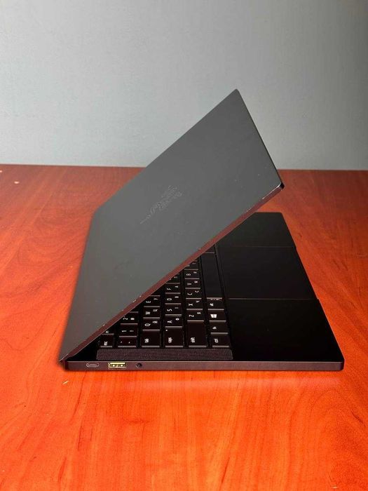 Blade Stealth 13 2019 16gb/1tb i7