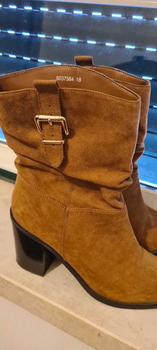 BARATO. Bota Camurça