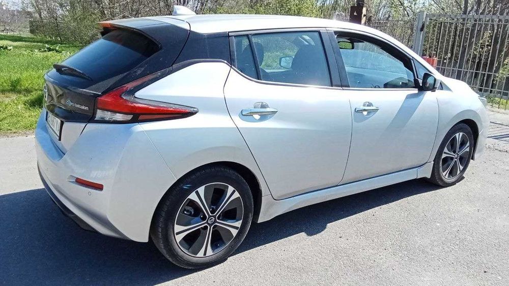 аренда прокат nissan leaf 2020 40 квтч 4 камеры