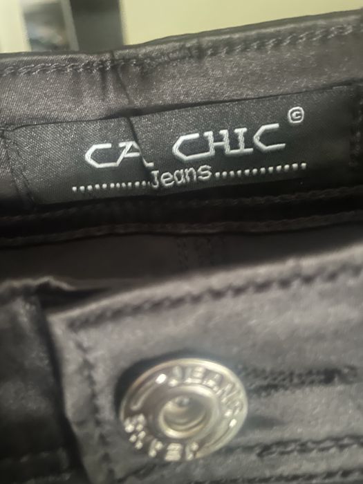 Nowe damskie czarne satynowe rybaczki Cha Chic  40