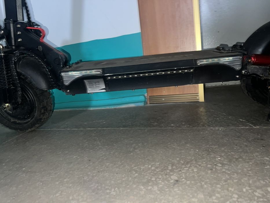 Електросамокат Maraton G-force PRO (1000х2W 48V 21Ah)