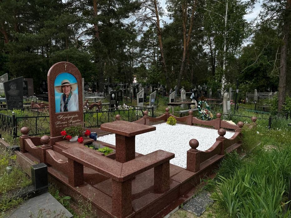 Виготовляємо памʼятників в смт. КОЗИН та в м.Обухів