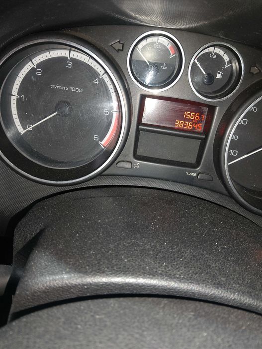 Interiores e carroçaria Peugeot 308 de 2008