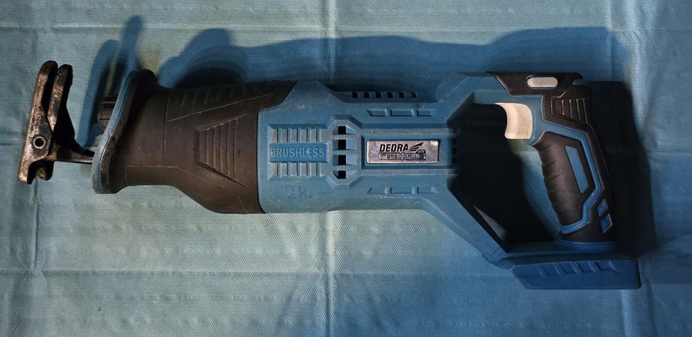 Piła szablasta DED7161 bezszczotkowa 18V, DEDRA SAS+ALL.