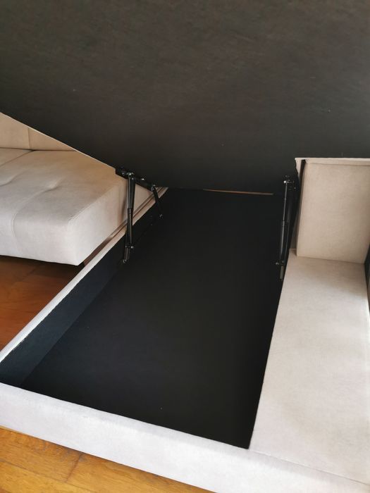 Sofá novo apenas com 2 meses de existência