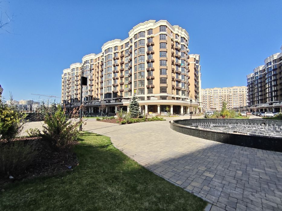 Продаж приміщення в ЖК Софія Резиденс. Цоколь, по центральній алеї!