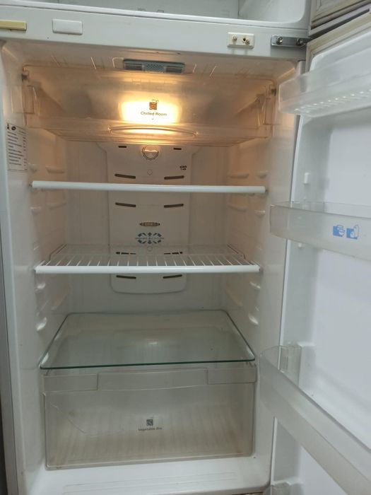 Холодидьник Samsung SR 40 RMB