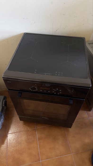 Fogão BECKEN BFE9896 DIX (70 L - Elétrico de Indução - Dark Inox)