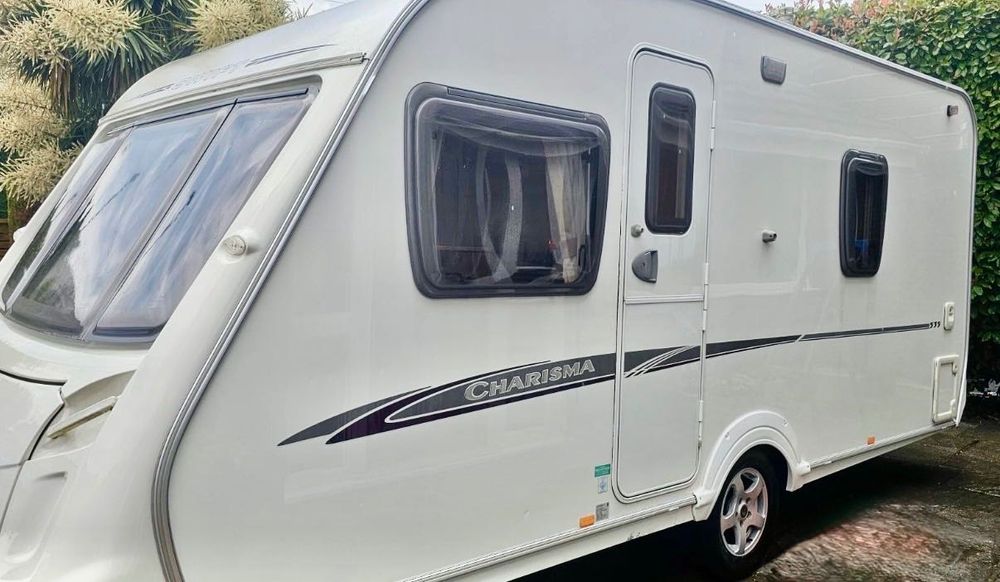 Caravana Swift Charisma - Impecável