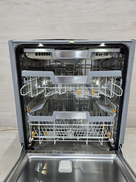 Топ.Посудомийна машина G7560 Підсвітка Сенсорна 177годин AutoOpen