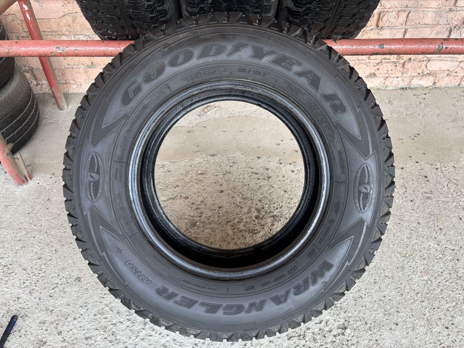 Комплект Всесезоних шин 245/70R16c Good Year