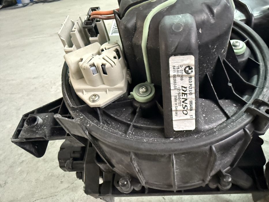 Caixa de Sofagem Completa com Motor BMW Série 1 (E87) / Série 3 (E90)