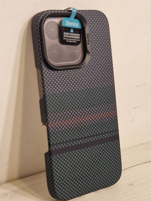 Benks Etui Magnetic Armor Air Aurora Kevlar 600D do Iphone 16 Pro