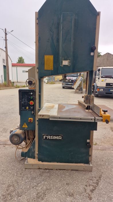 Serra de fita frama com normas maquinas de carpintaria
