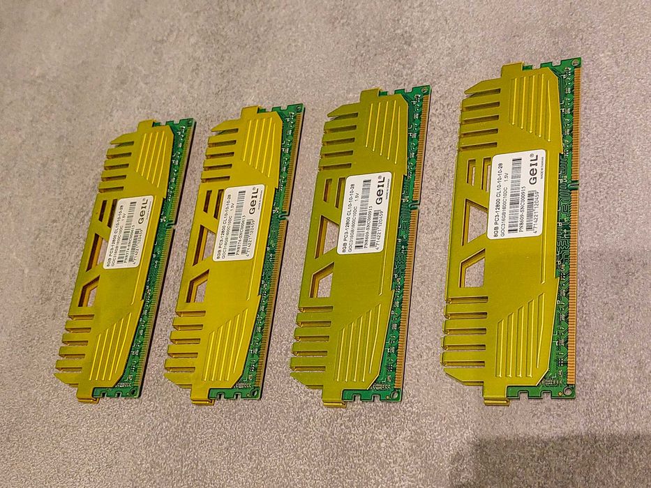 GeIL EVO CORSA Series 16GB (2 x 8GB) DDR3 1600 (PC3 12800)