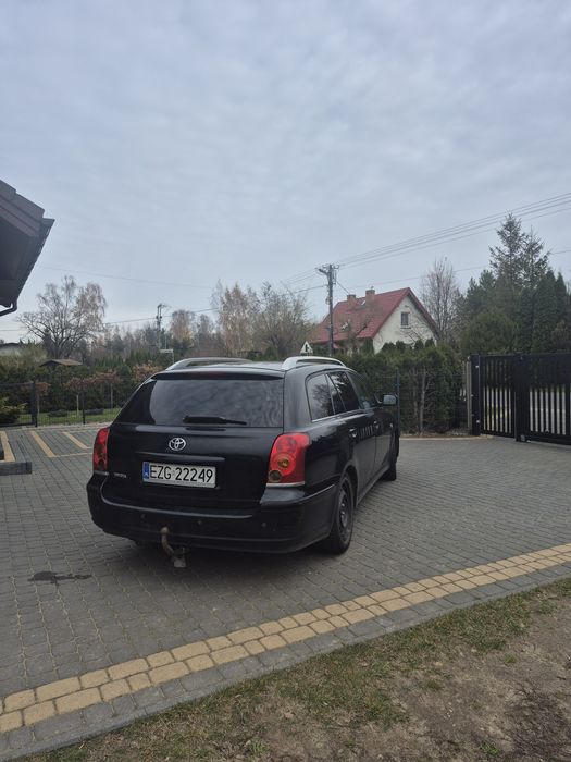 Toyota Avensis 2005r. 2.0 D4D