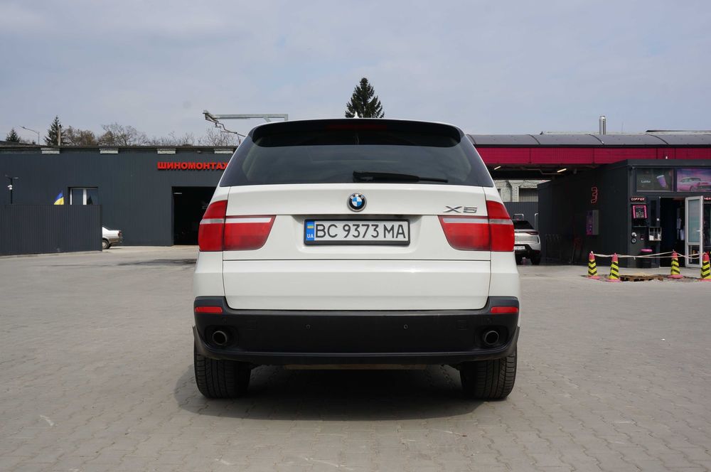 BMW X5 E70 3.0si AT