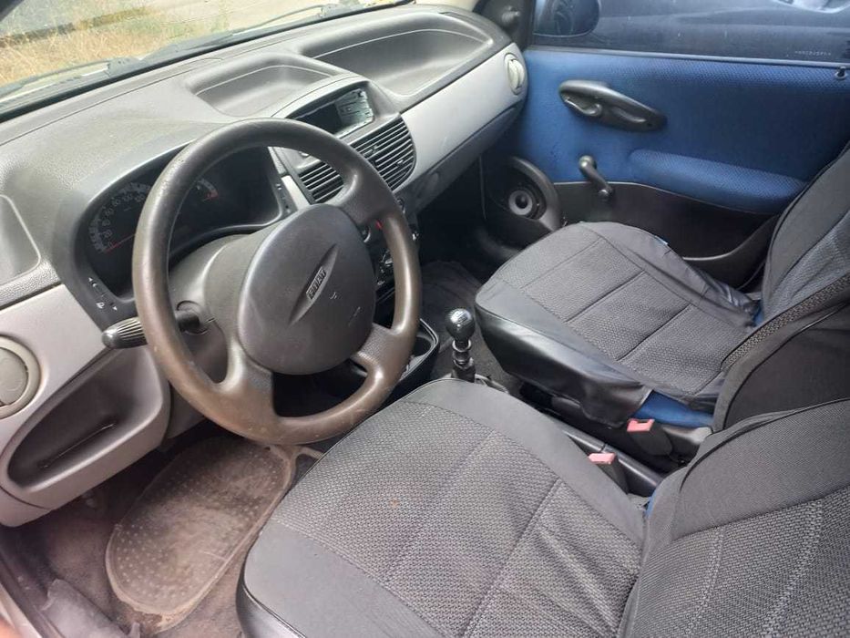 Продам автомобіль Fiat Punto