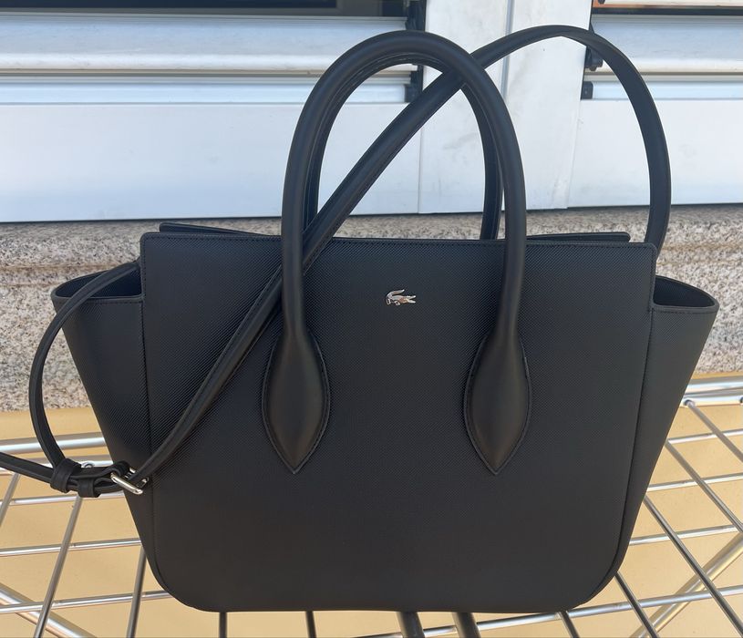 Mala Lacoste nova